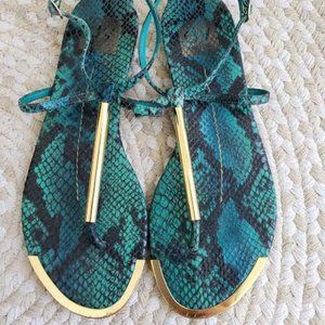 dolce vita thong strap sandal  (used-with box)